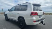 White 2018 Toyota Land Cruiser VX — VDJ200R