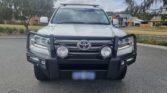 White 2018 Toyota Land Cruiser VX — VDJ200R